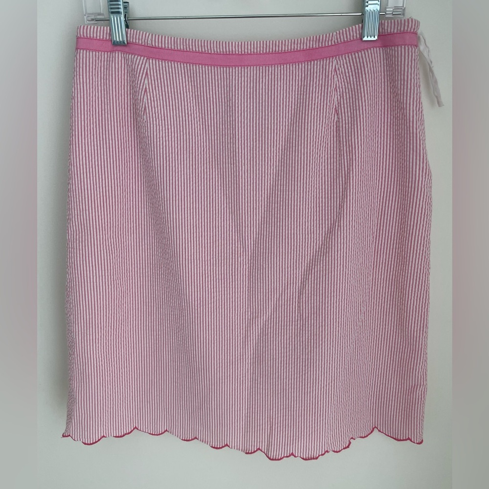 MARK, FORE & STRIKE Preppy Pink Seersucker A-line Skirt with scalloped hem - Picture 2 of 6